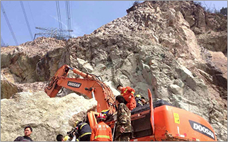 雙螺桿式空壓機應用采石廠